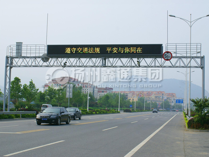 LMJ-013，桁架式情報(bào)板門架，龍門架